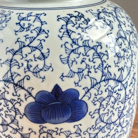 1950s Chinese Export Ginger Jar Style Vase Blue White Porcelain Longevity Symbol - Picture 4 of 7